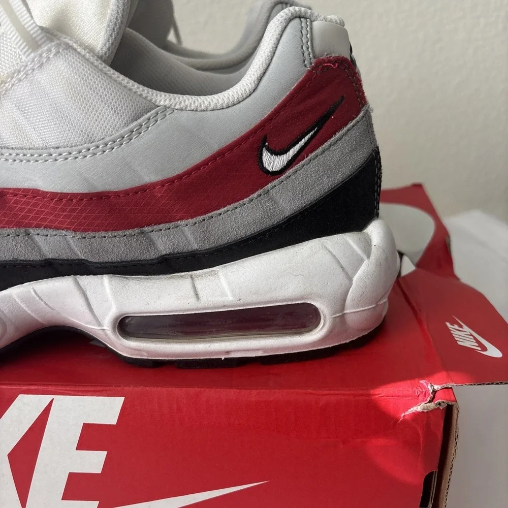 Nike Air Max‎ 95 Essential White Varsity Red Size 13 black  Swoosh